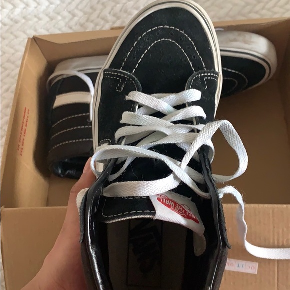 High top vans - Picture 2 of 3